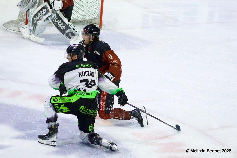 Morzine-Avoriaz 7 - 4 Epinal 
