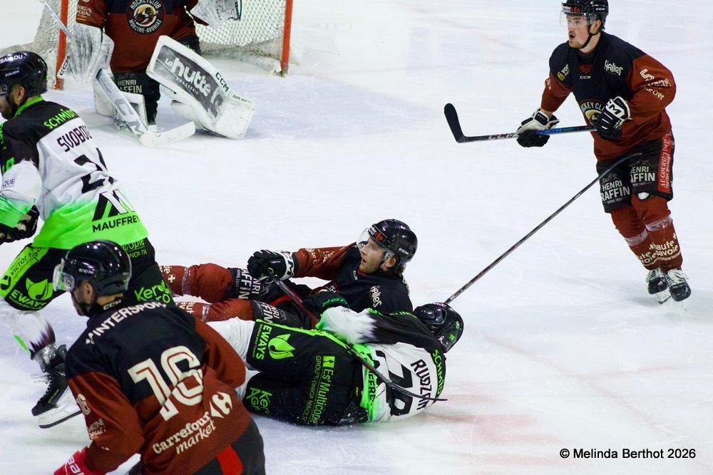 Morzine-Avoriaz 7 - 4 Epinal 
