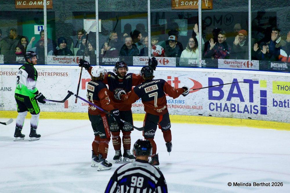 Morzine-Avoriaz 7 - 4 Epinal 