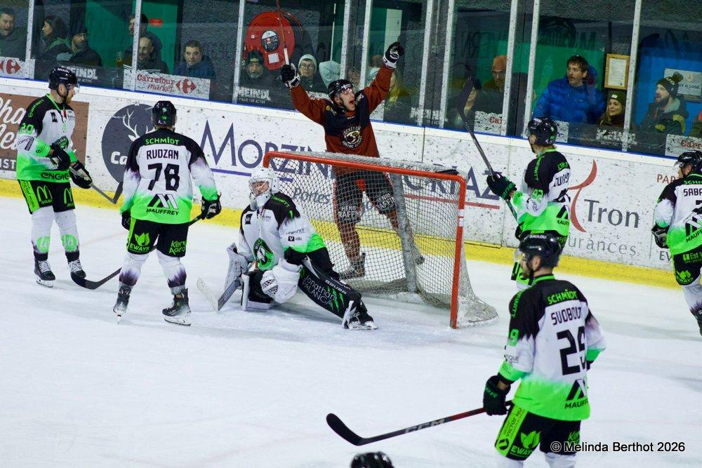 Morzine-Avoriaz 7 - 4 Epinal 