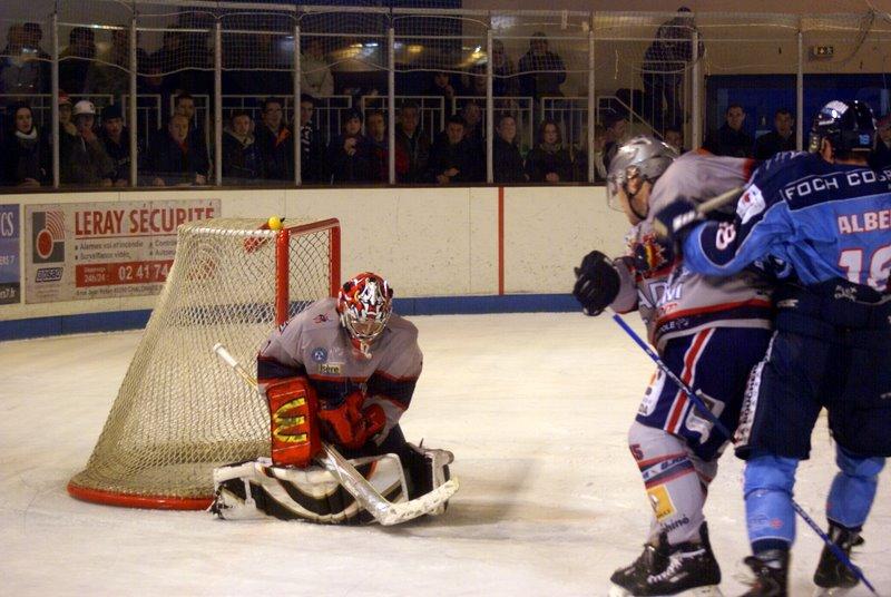 Angers  8 - 4 Grenoble 