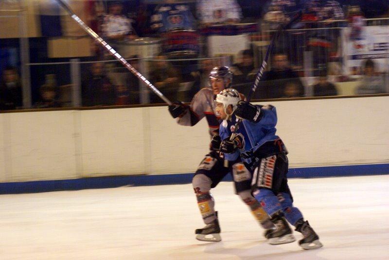 Angers  8 - 4 Grenoble 