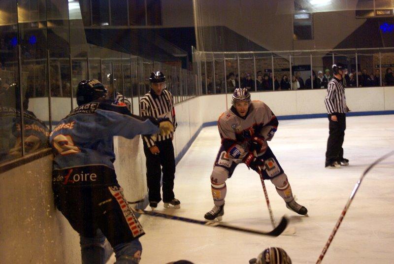 Angers  8 - 4 Grenoble 