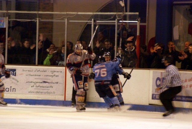 Photo hockey match Angers  - Grenoble  le 01/12/2009