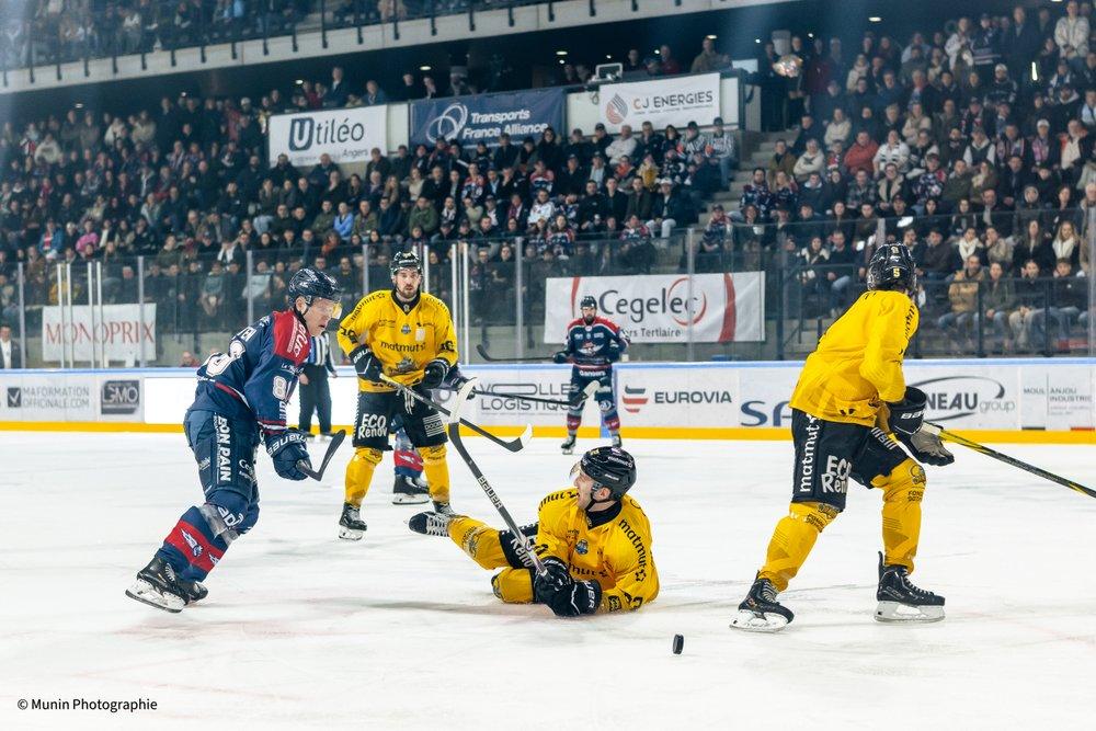 Angers  2 - 4 Rouen