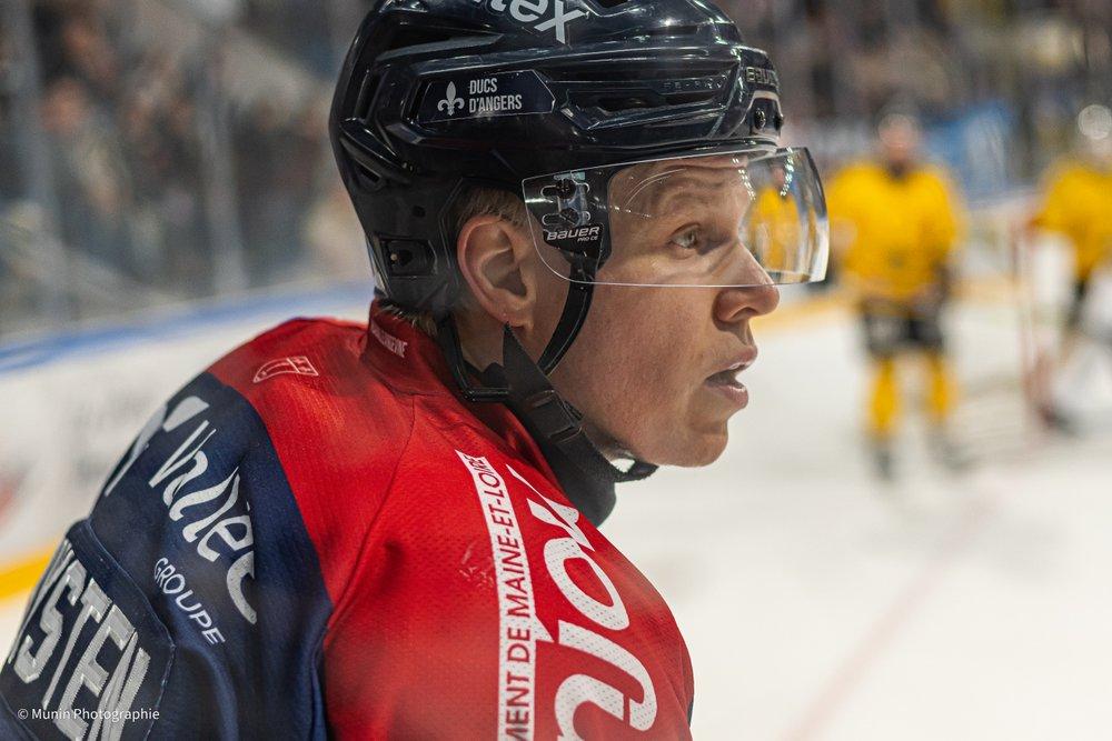 Angers  2 - 4 Rouen