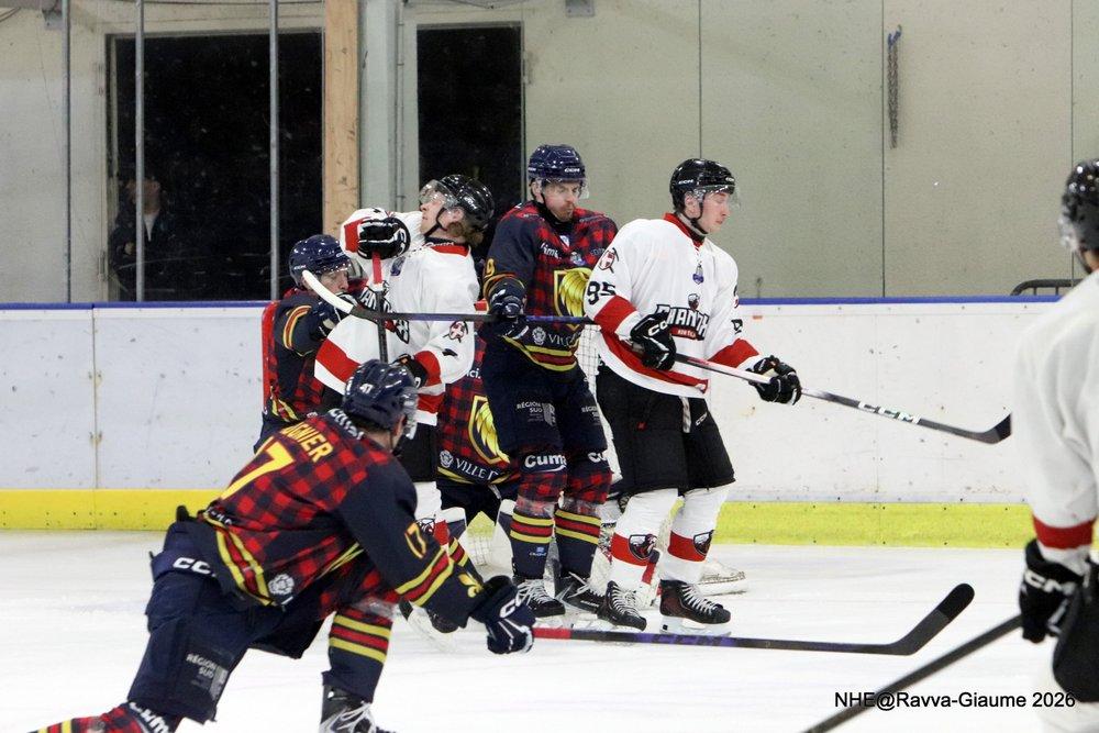 Nice 4 - 2 Chamonix 