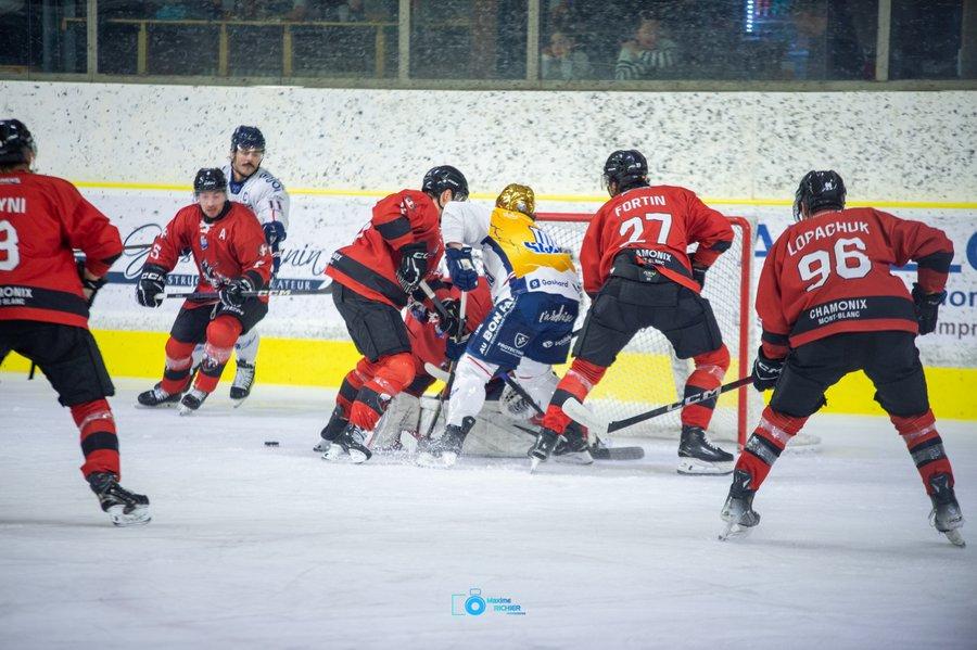Chamonix  1 - 3 Angers 