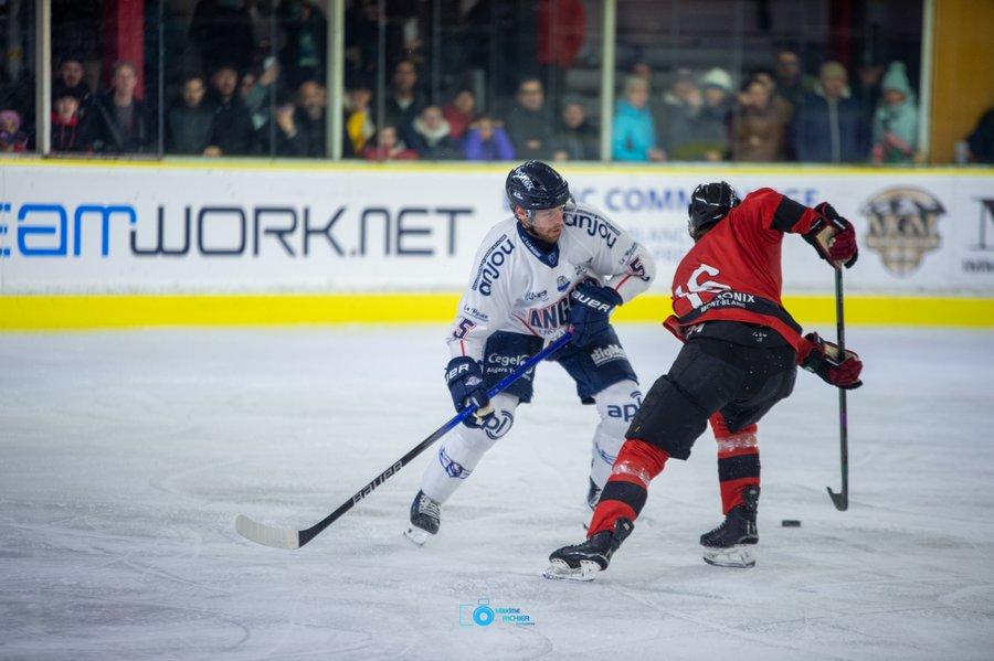 Chamonix  1 - 3 Angers 