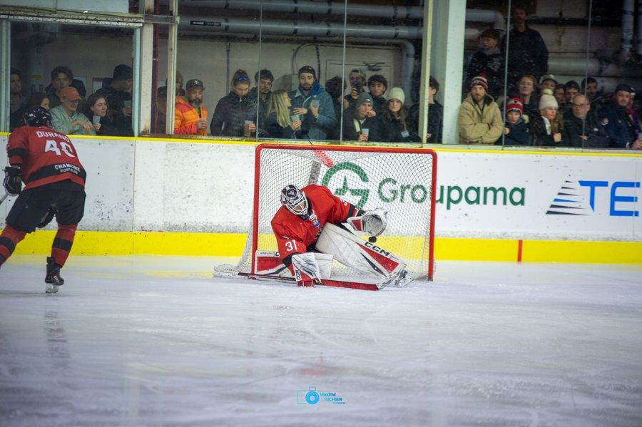 Chamonix  1 - 3 Angers 