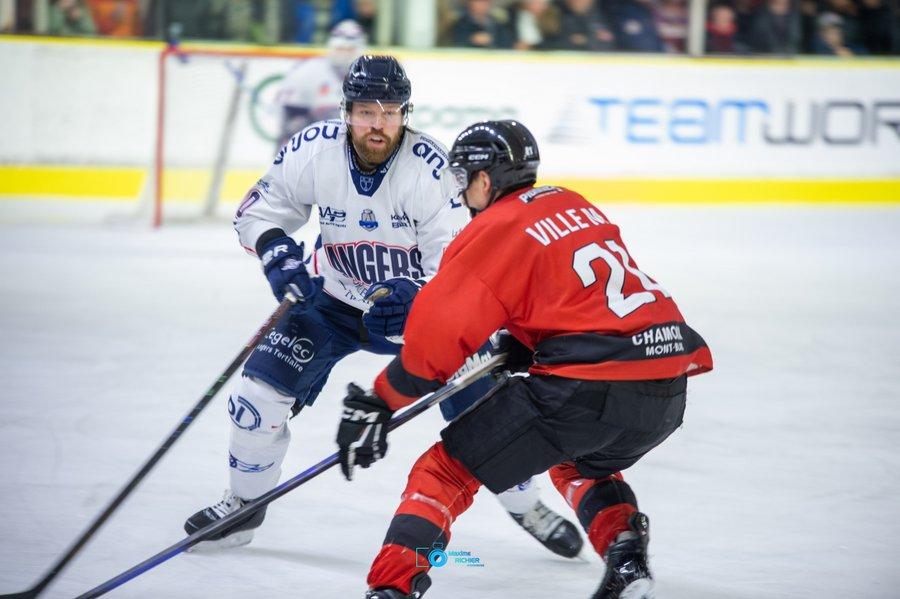 Chamonix  1 - 3 Angers 