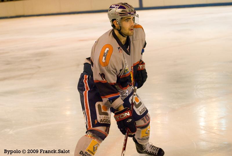 Angers  8 - 4 Grenoble 