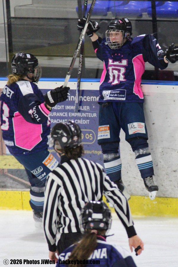Tours / Féminine 7 - 2 Evry / Viry  - Féminin