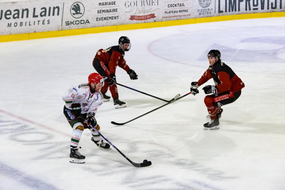 Morzine-Avoriaz 4 - 0 Mont-Blanc