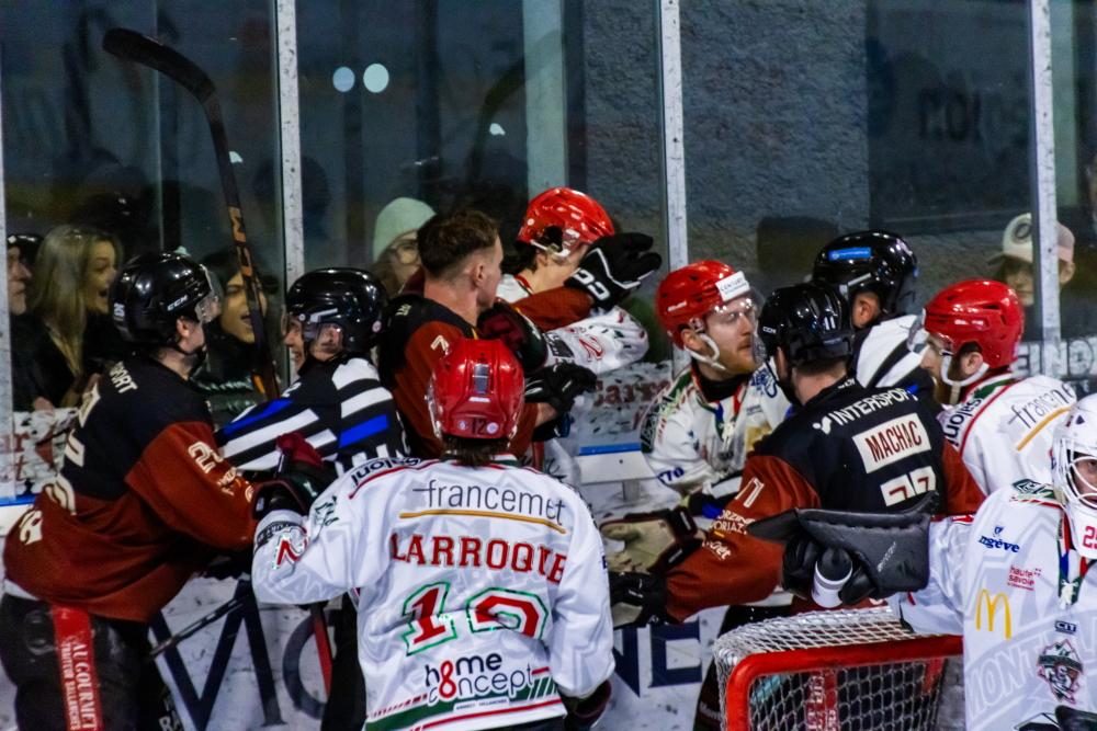 Morzine-Avoriaz 4 - 0 Mont-Blanc