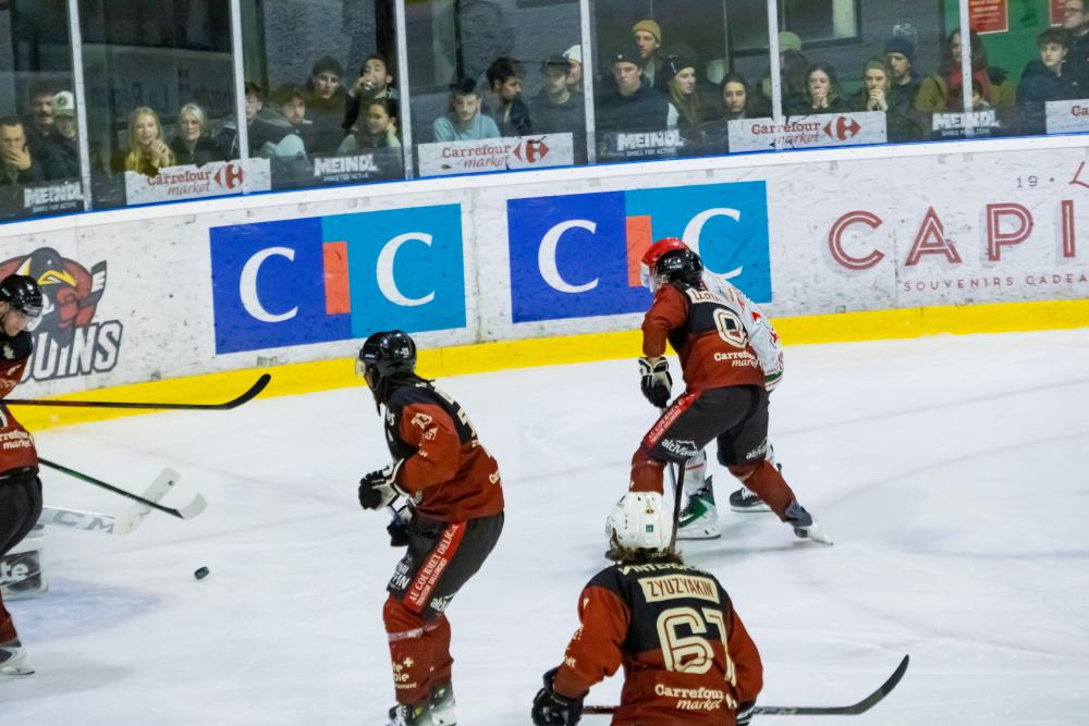 Morzine-Avoriaz 4 - 0 Mont-Blanc