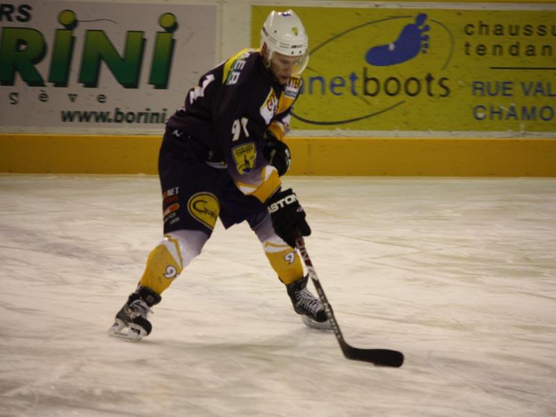 Chamonix  3 - 5 Amiens 