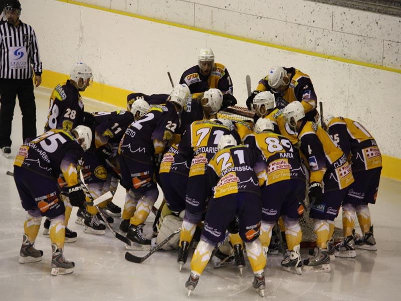 Chamonix  3 - 5 Amiens 