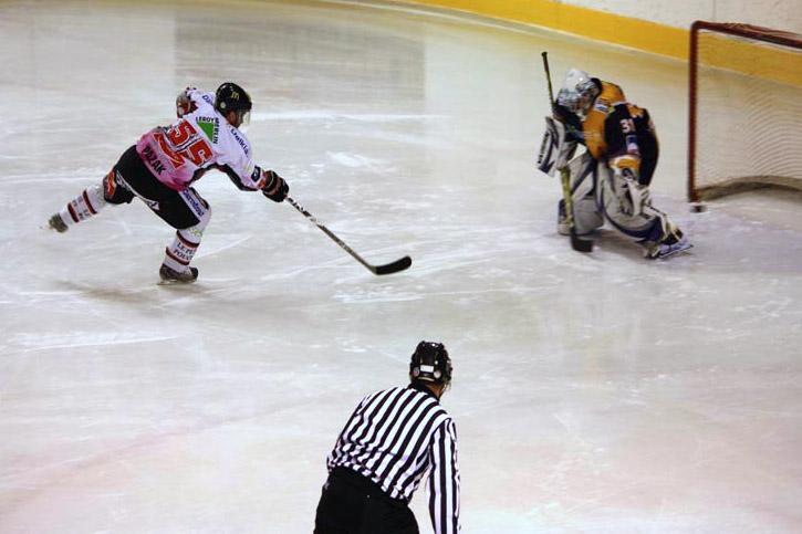Chamonix  3 - 5 Amiens 