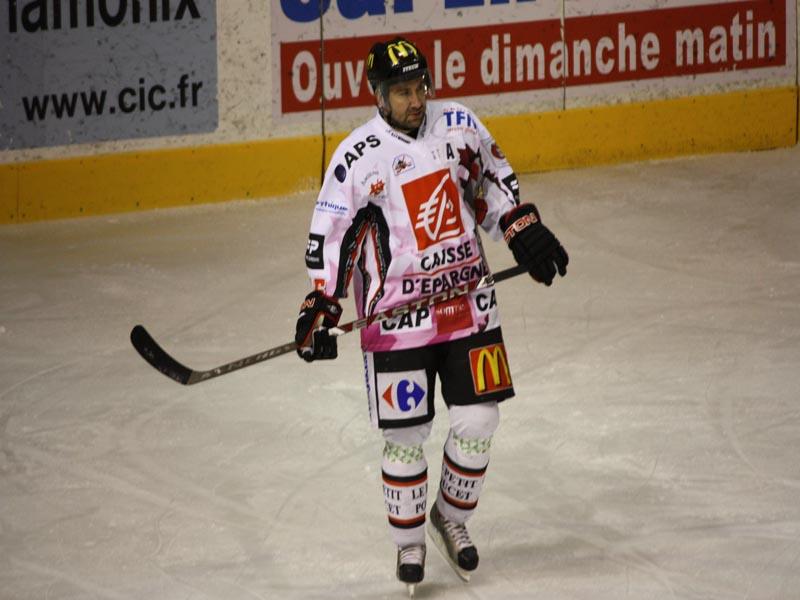 Chamonix  3 - 5 Amiens 