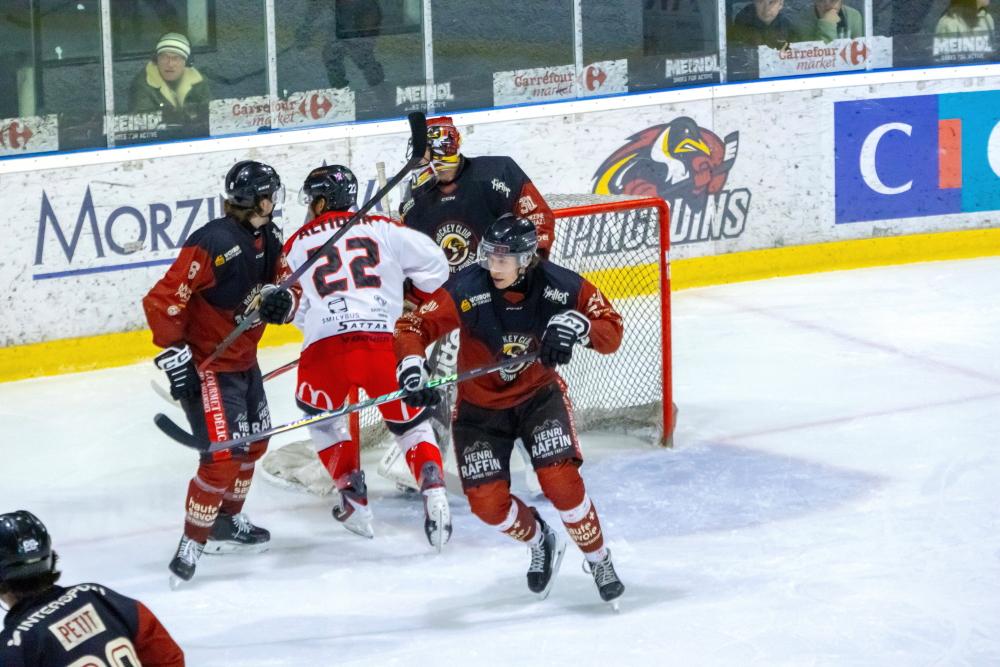 Morzine-Avoriaz 5 - 2 Valenciennes