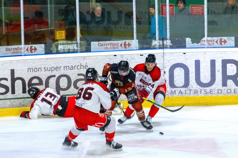 Morzine-Avoriaz 5 - 2 Valenciennes
