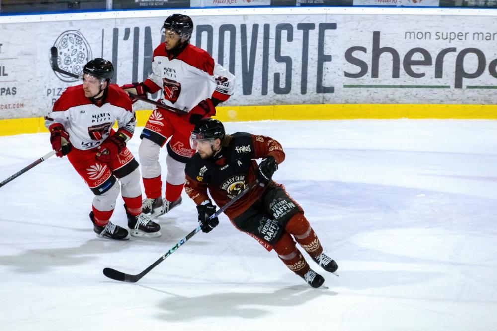 Morzine-Avoriaz 5 - 2 Valenciennes