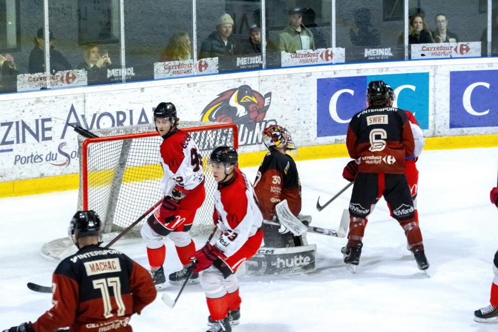 Morzine-Avoriaz 5 - 2 Valenciennes