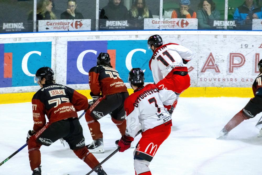 Morzine-Avoriaz 5 - 2 Valenciennes