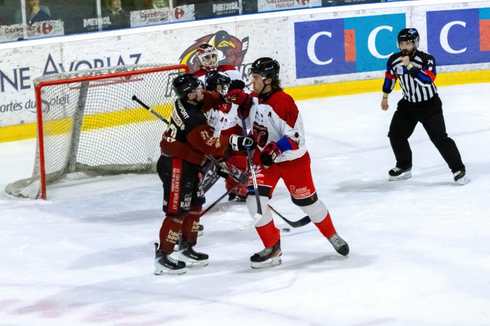 Morzine-Avoriaz 5 - 2 Valenciennes