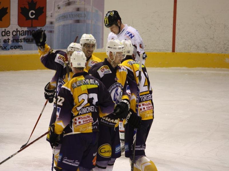 Chamonix  3 - 5 Amiens 