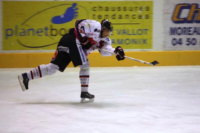 Chamonix  3 - 5 Amiens 