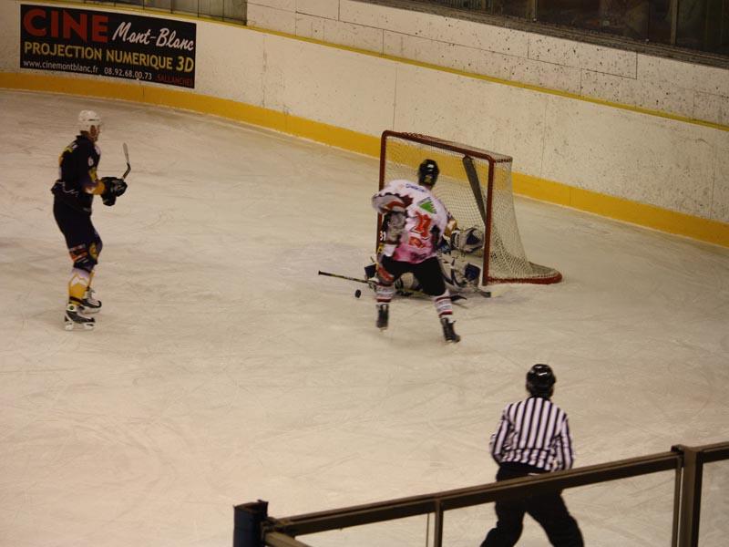 Chamonix  3 - 5 Amiens 