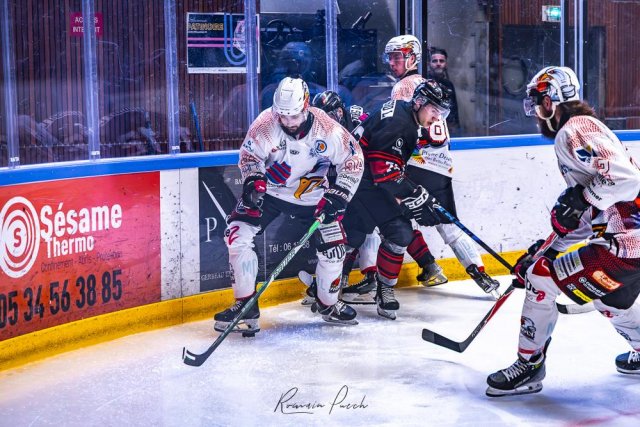 Photo hockey match Toulouse-Blagnac - La Roche-sur-Yon le 15/03/2026