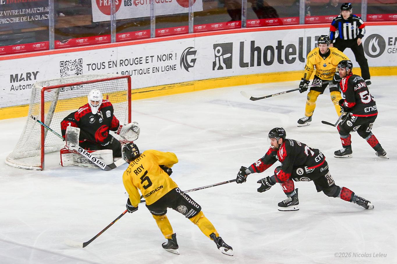 Amiens  0 - 4 Rouen