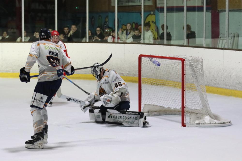 Valence 4 - 3 Châlons-en-Champagne