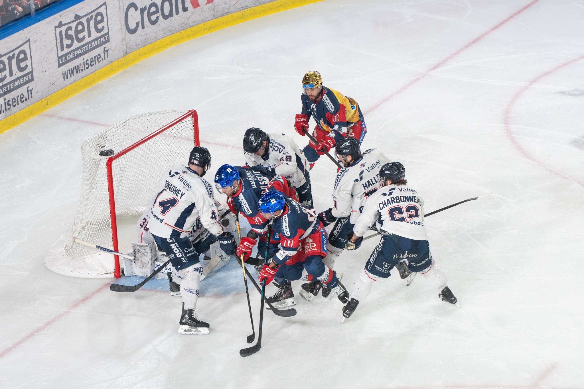 Grenoble  4 - 1 Angers 