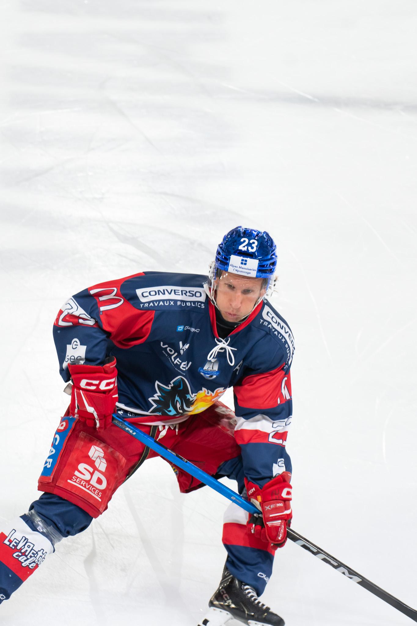 Grenoble  4 - 1 Angers 