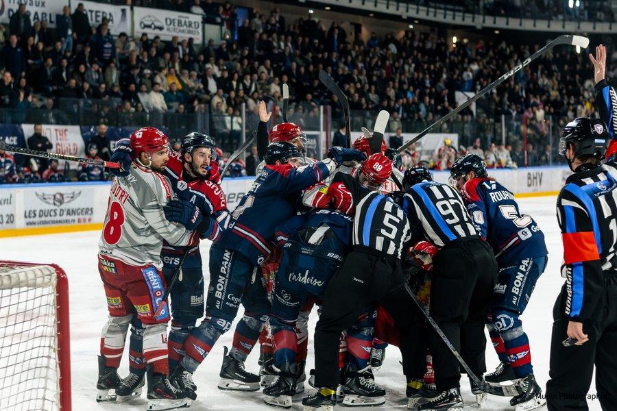 Angers  3 - 2 Grenoble 