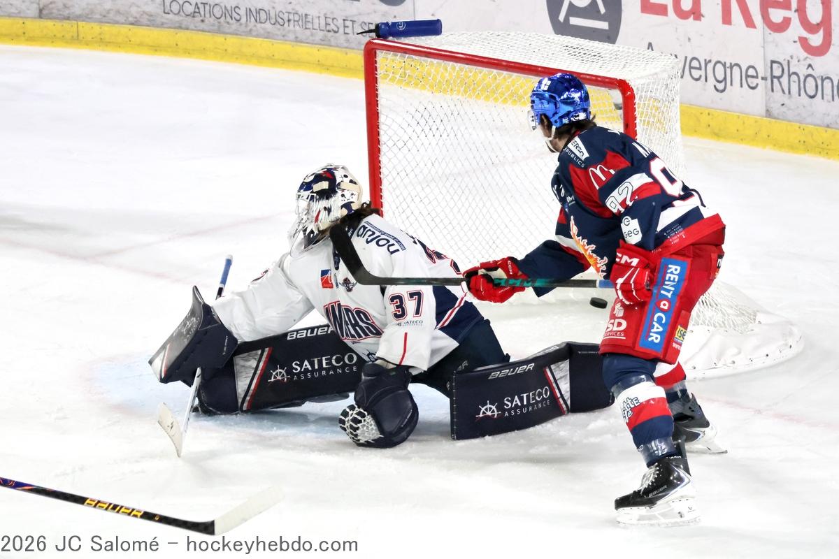 Grenoble  3 - 1 Angers 