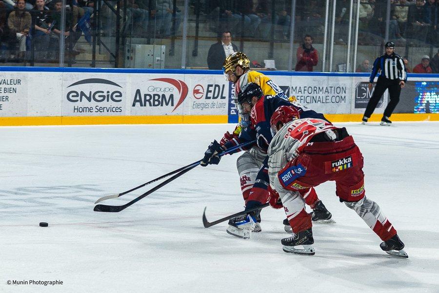 Angers  7 - 4 Grenoble 