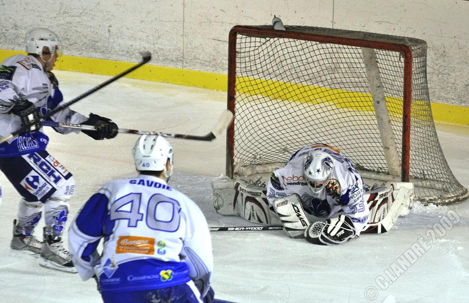 Courbevoie  3 - 5 Reims