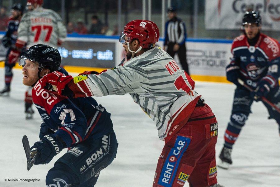 Angers  7 - 4 Grenoble 