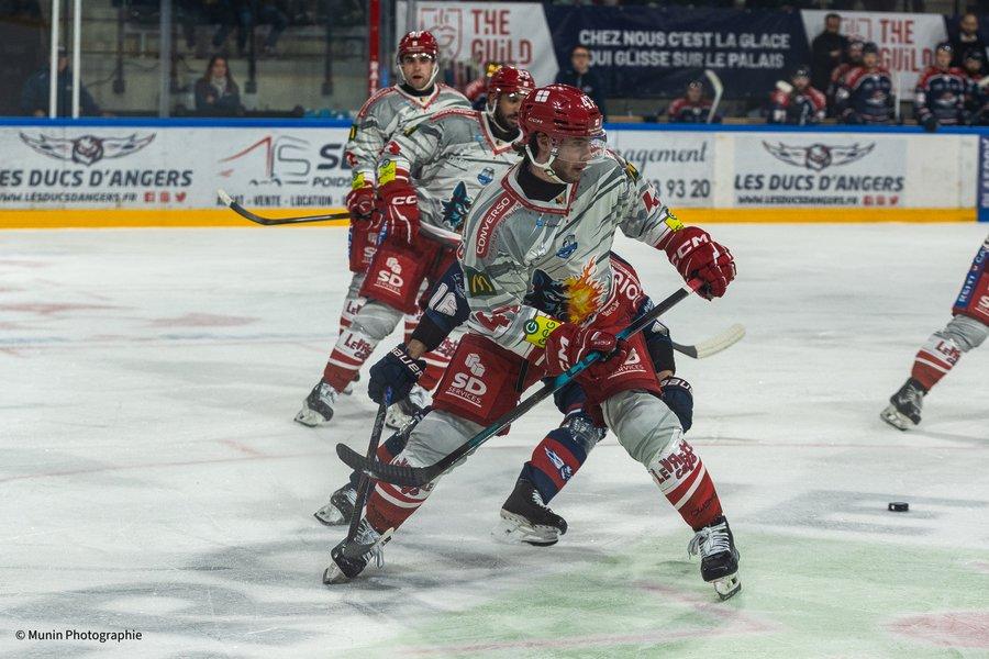 Angers  7 - 4 Grenoble 