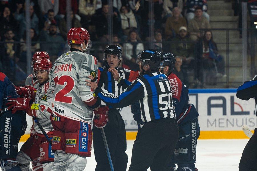 Angers  7 - 4 Grenoble 