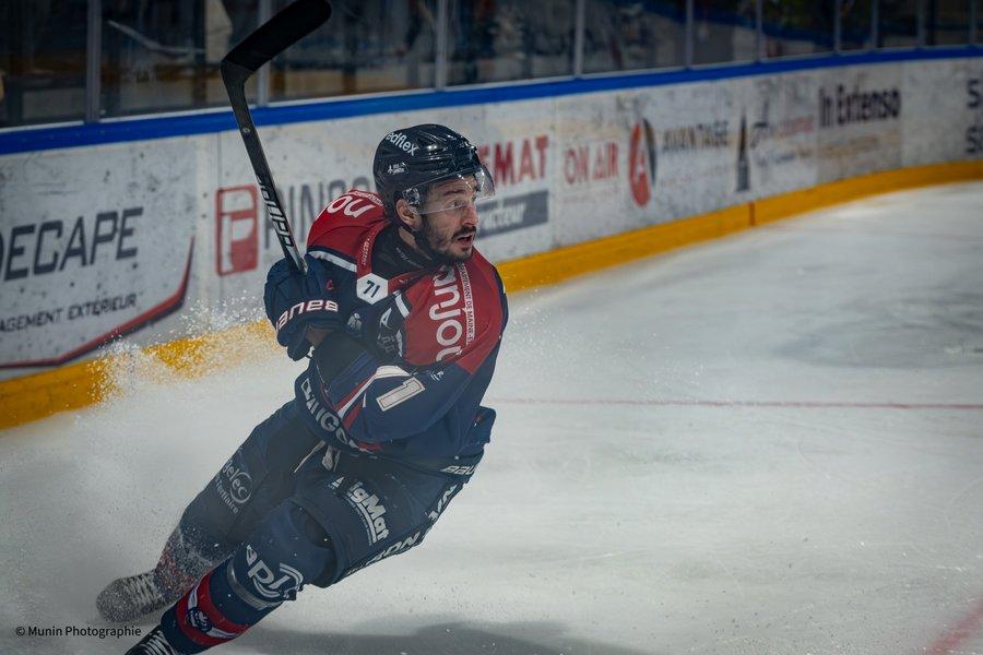 Angers  7 - 4 Grenoble 