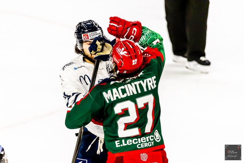 Cergy-Pontoise 3 - 4 Gap 
