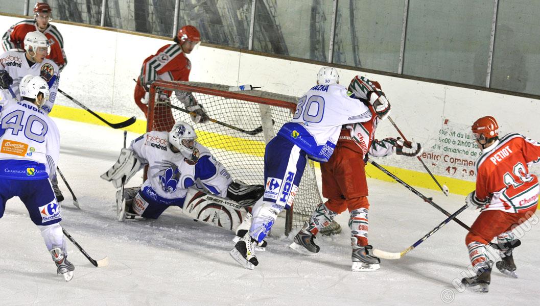 Courbevoie  3 - 5 Reims