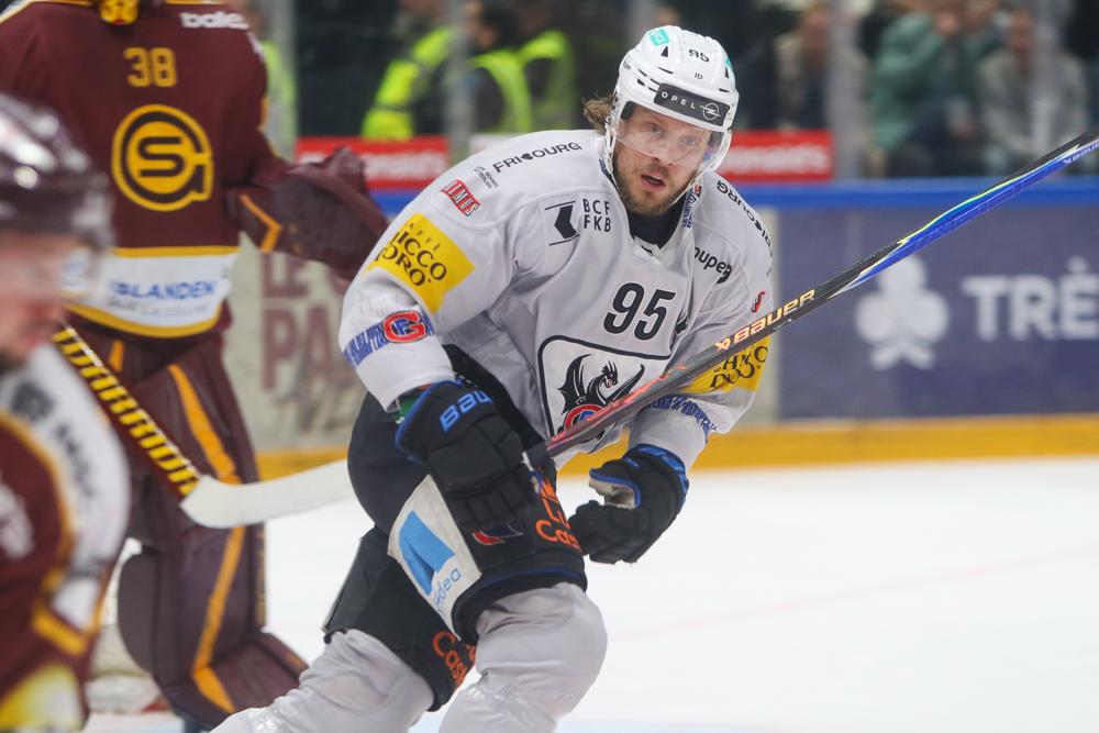 Genève 3 - 4 Fribourg