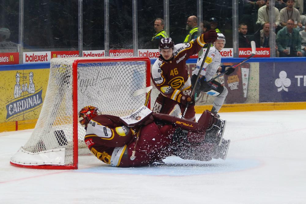 Genève 3 - 4 Fribourg